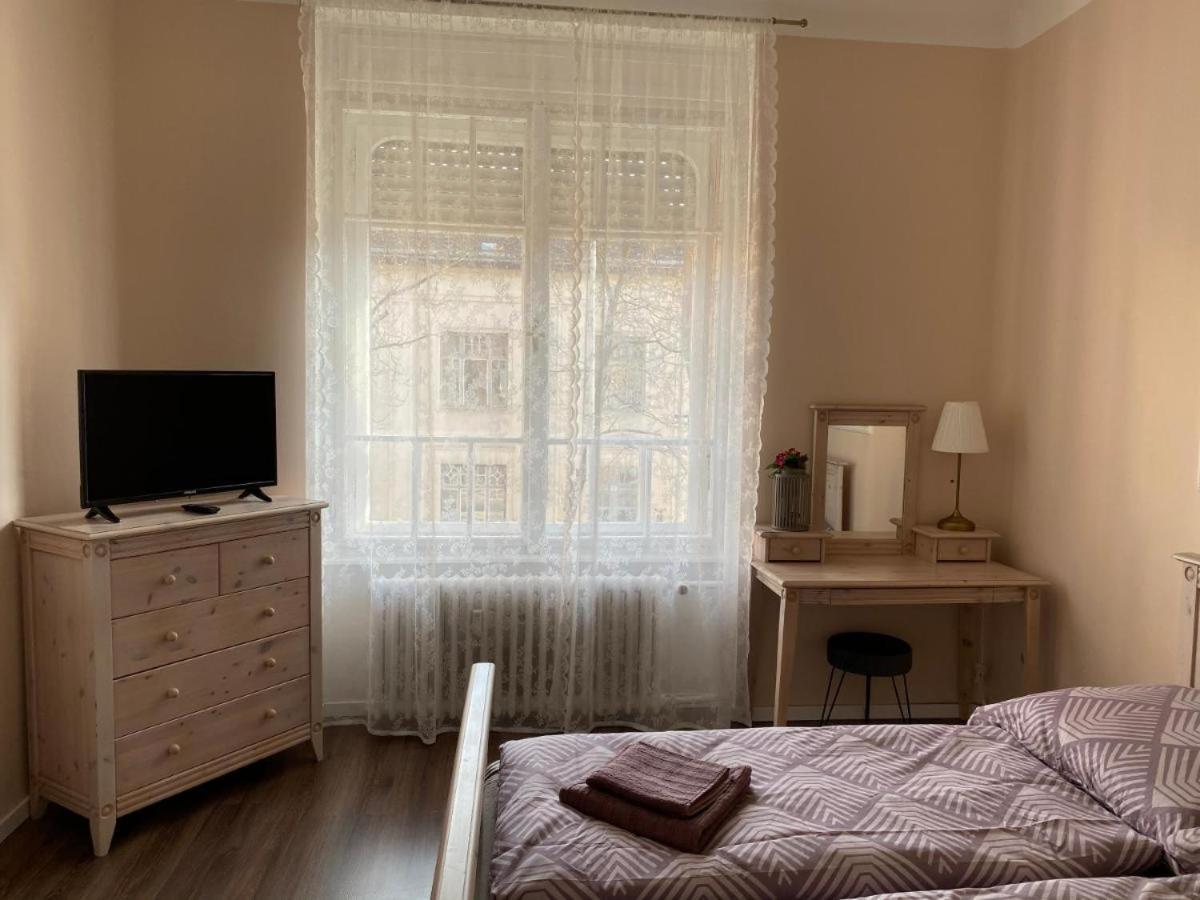 Broadway Apartments B3 Debrecen Esterno foto