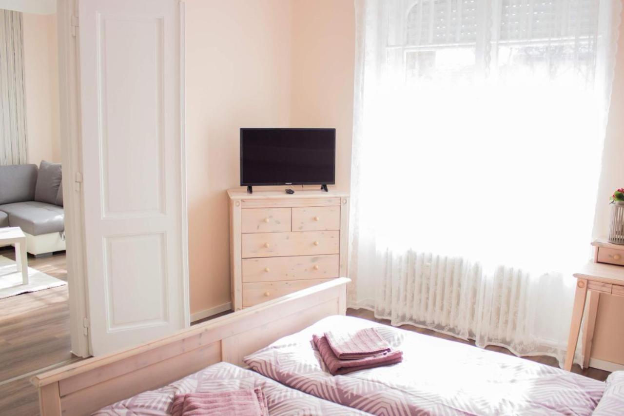 Broadway Apartments B3 Debrecen Esterno foto