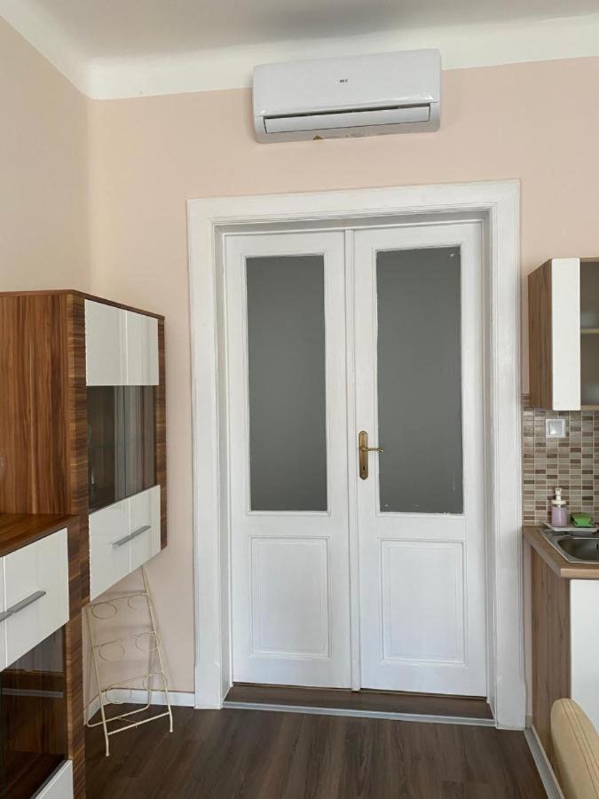 Broadway Apartments B3 Debrecen Esterno foto